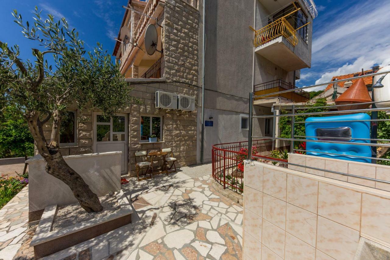 Apartments Marko Trogir Exterior foto